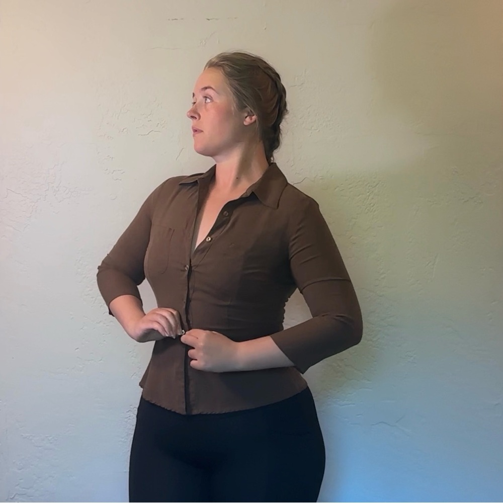 Elementz 100% Silk Button Down. Size Small Brown - image 1